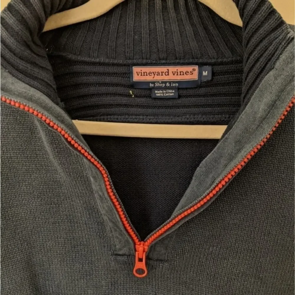 Vineyard Vines Navy Quarter Zip Medium - Picture 3 of 4